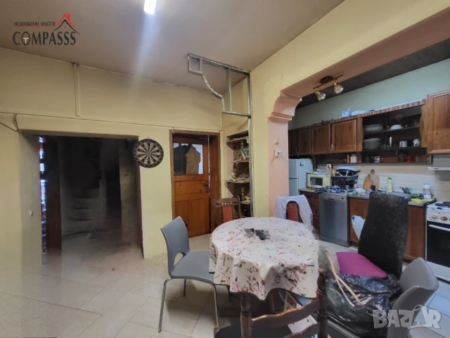 Къща с двор, район ЦЕНТЪР-Млад техник, гр. Добрич– 255000лева!