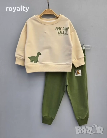 Спортен комплект с динозаври, снимка 2 - Детски комплекти - 52828544