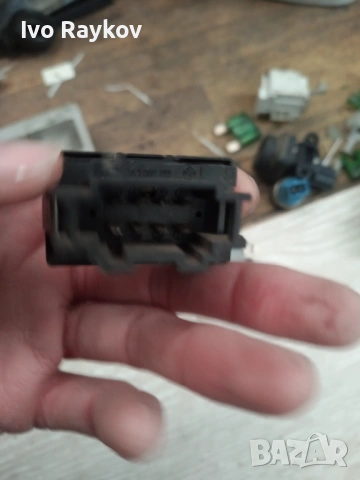 Копчета бутони ел.стъкла VW PASSAT 3 , VW Golf 3, снимка 3 - Части - 52839480