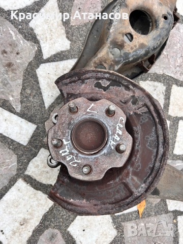 Шенкел главина задна ляв  за Тойота Авенсис T27. Седан. 2012-2015г, снимка 2 - Части - 52890207