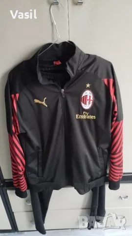 Анцуг на Милан