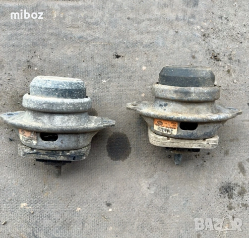 Тампон двигател Land Rover Range Rover sport L320, снимка 2 - Части - 53931434