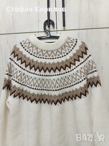 Мек и топъл пуловер , снимка 2 - Блузи с дълъг ръкав и пуловери - 53312885