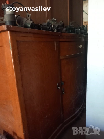 ретро соц сервизен шкаф, снимка 2 - Шкафове - 53364742