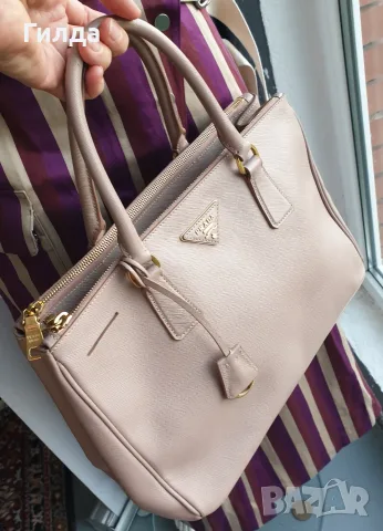 автентична чанта Prada, снимка 10 - Чанти - 56007497