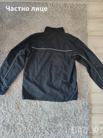 Nike ветровка - размер М, снимка 2 - Спортни дрехи, екипи - 54313569