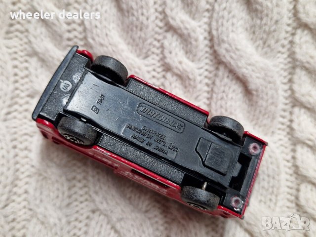 Метални колички Matchbox Snorkel - пожарна в мащаб 1:80, снимка 4 - Колекции - 39019082