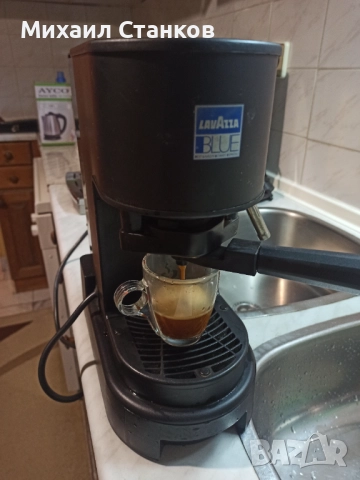 Кафе машина Лаваца , снимка 4 - Кафемашини - 52601970