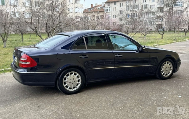 Mercedes E 270, снимка 6 - Автомобили и джипове - 53916435