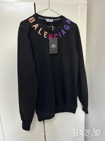 Balenciaga пуловер, снимка 1 - Тениски - 49384145