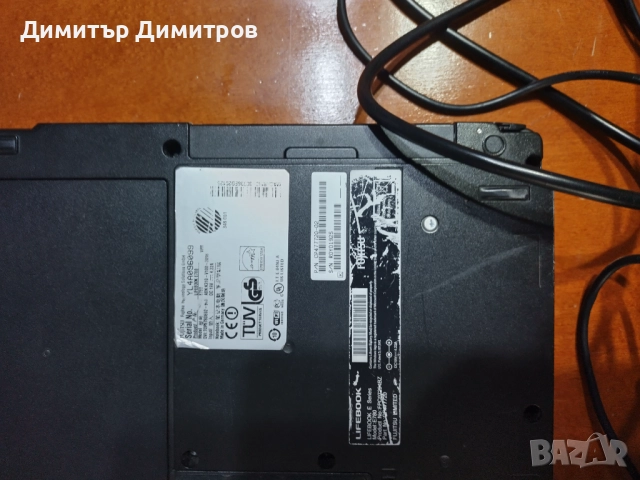 Лаптоп Fujitsu, снимка 3 - Лаптопи за дома - 52864305