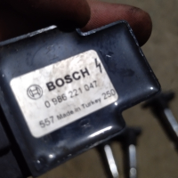 Оригинална запалителна бобина бобини Bosch 0986221047 за ВАГ 1,2 Поло 4 Сеат Ибиза 3 Фабиа 1.2, снимка 6 - Части - 44518503