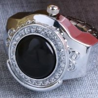 Нов часовник - пръстен с капаче, снимка 1 - Дамски - 39771937