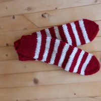 Ръчно плетени вълнени чорапи размер 40, снимка 2 - Дамски чорапи - 38357590