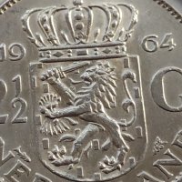 Сребърна монета 2 1/2 гулдена 1964г. Кралица Юлиана Нидерландска 39626, снимка 7 - Нумизматика и бонистика - 42755713