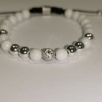 Дамска луксозна сребърна гривна с бели камъни, 925 мънисто с цирконий и лого, снимка 6 - Гривни - 32115121