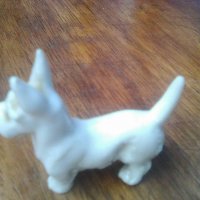 Стара статуетка порцеланово кученце, снимка 3 - Колекции - 38772269