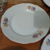 Стар български порцелан чинии плитки за основно , снимка 3 - Антикварни и старинни предмети - 37693515