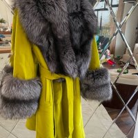 Дамско палто сибирска лисица и лама С, М,Л, снимка 1 - Палта, манта - 38538105