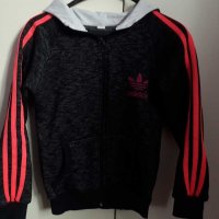 Суичер Adidas, снимка 3 - Детски анцузи и суичери - 30570229