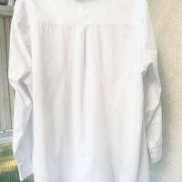 Голяма бяла риза ULLA POPKEN , снимка 1 - Ризи - 38250326