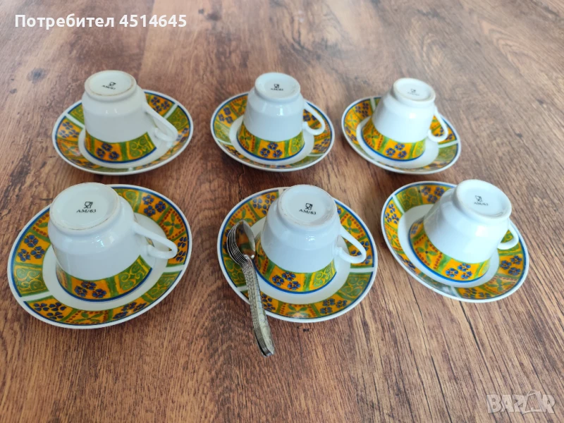 Сервиз за кафе с флорални шарки , снимка 1