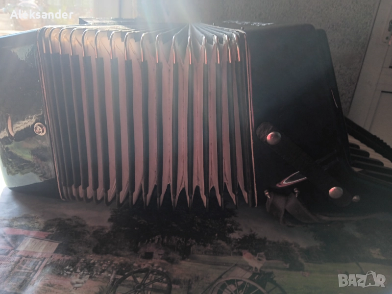 Продавам акордеон Wetmaster Stela 96 баса , снимка 1