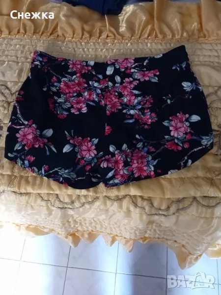 къс дамски панталон, снимка 1
