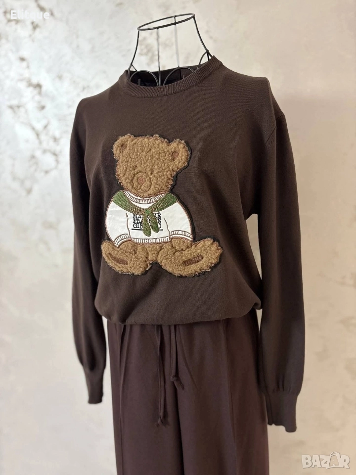 пуловер с мече , снимка 1