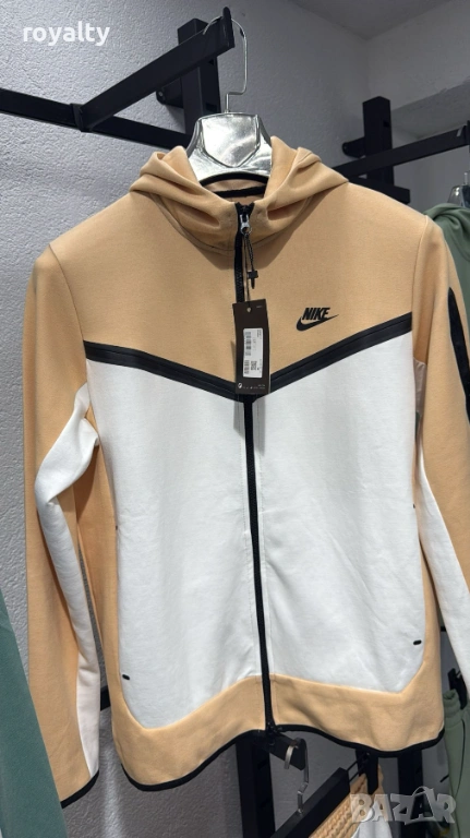 Nike Tech НА ЕДРО 5 Бр. Мъжки Спортен Екип Найк Тек , снимка 1