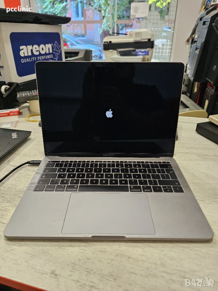ЗА ЧАСТИ MacBook Pro 13" Mid 2017 A1708  EMC 3164 (Intel i5-7360U / 8GB RAM), снимка 1