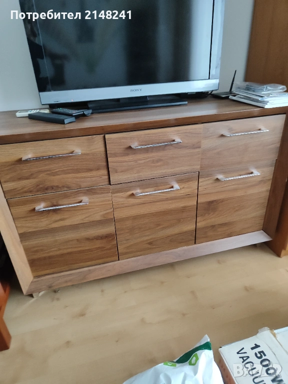 Подарявам  скрин  за хол и холна масичка  със закалено стъкло, снимка 1