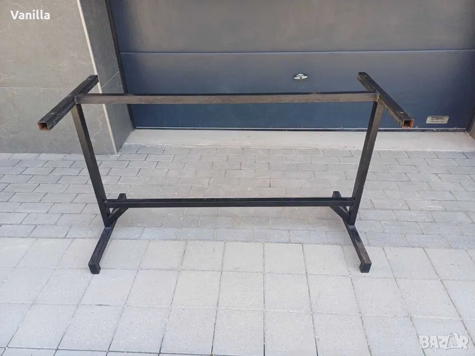 Метални стойки за маси, снимка 1