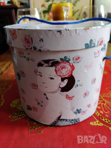 Комплект за чай , снимка 2 - Сервизи - 52714048