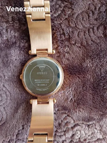 GUESS Дамски часовник -НОВ ОТЛИЧНО състояние, снимка 9 - Дамски - 49962965