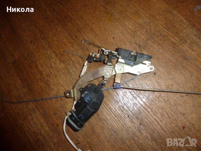 Предна лява брава за врата Дайхатсу Трериос 1.3, снимка 3 - Части - 39111826