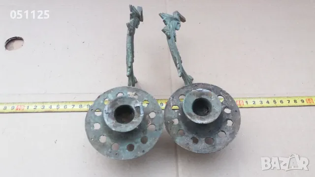 масивни бронзови свещници , снимка 5 - Антикварни и старинни предмети - 48512653