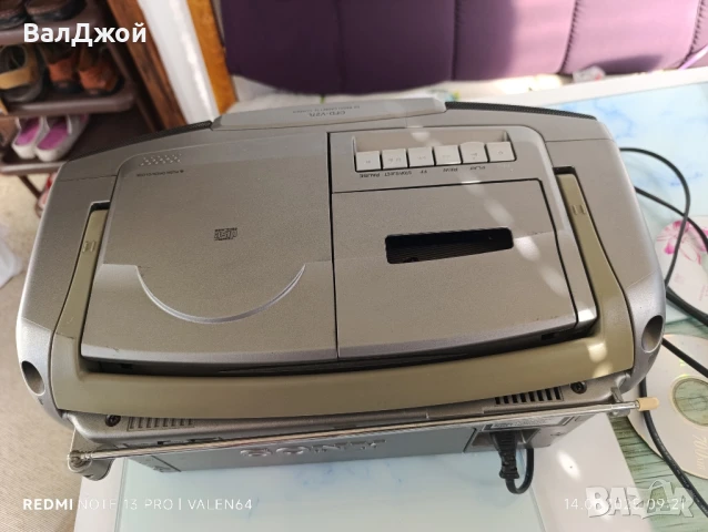 Sony CFD-V27L, снимка 6 - Радиокасетофони, транзистори - 51012248