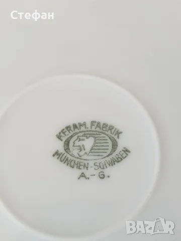 Порцеланова чиния, снимка 5 - Антикварни и старинни предмети - 50241408