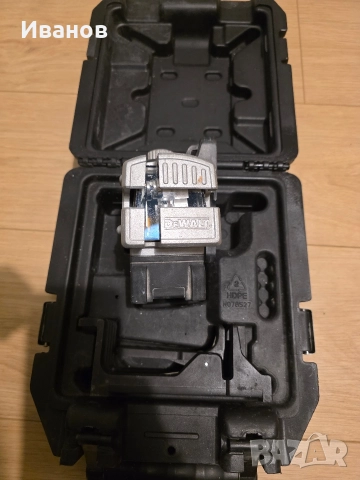 Лазерен нивелир Девалт Dewalt DW089, снимка 3 - Други инструменти - 52794958