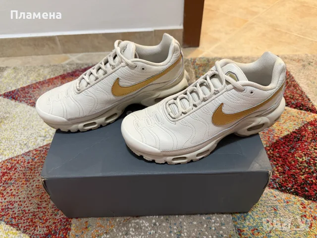 Продавам оригинален Nike TN Air Max Plus38, снимка 7 - Дамски ежедневни обувки - 56484707