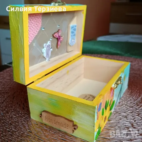 Дървена кутия с детски мотиви, снимка 4 - Други - 49995503