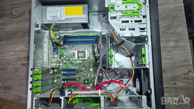 Сървър Fujitsu Primergy TX1310 M1, снимка 2 - Работни компютри - 49524261
