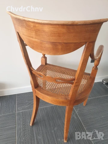 Френски ретро дървен стол с ратанова седалка и подлакътници 92см, снимка 3 - Столове - 50868886