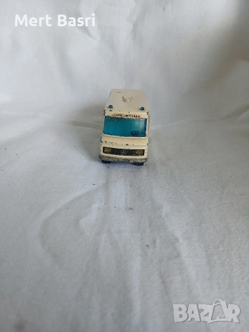 Малка кола антика! 