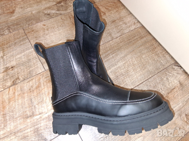  н.37 боти Armani, снимка 2 - Дамски боти - 53265662