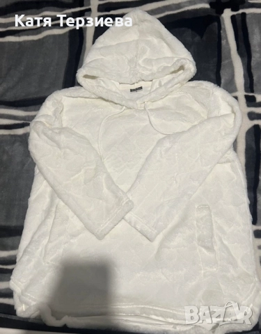 Пуловер с дълъг ръкав 