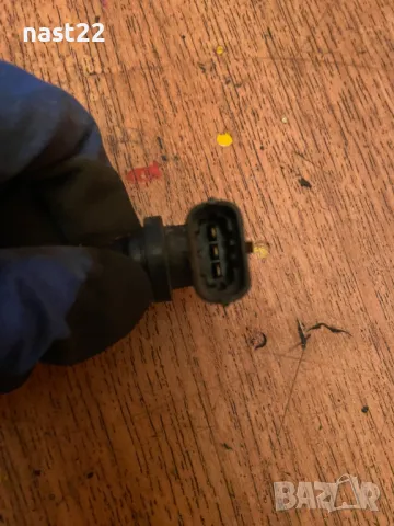 Датчик разпределител вал f01r 00b 003, снимка 3 - Части - 49624498