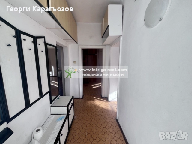 №3947 Тристаен апартамент със самостоятелен вход и двор | квартал Любен Каравелов, град Хасково., снимка 4 - Апартаменти - 51720749