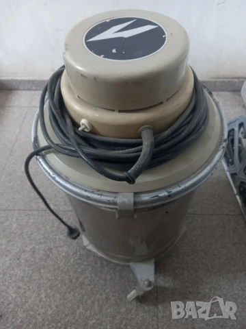 Немска мощна прахосмукачка 